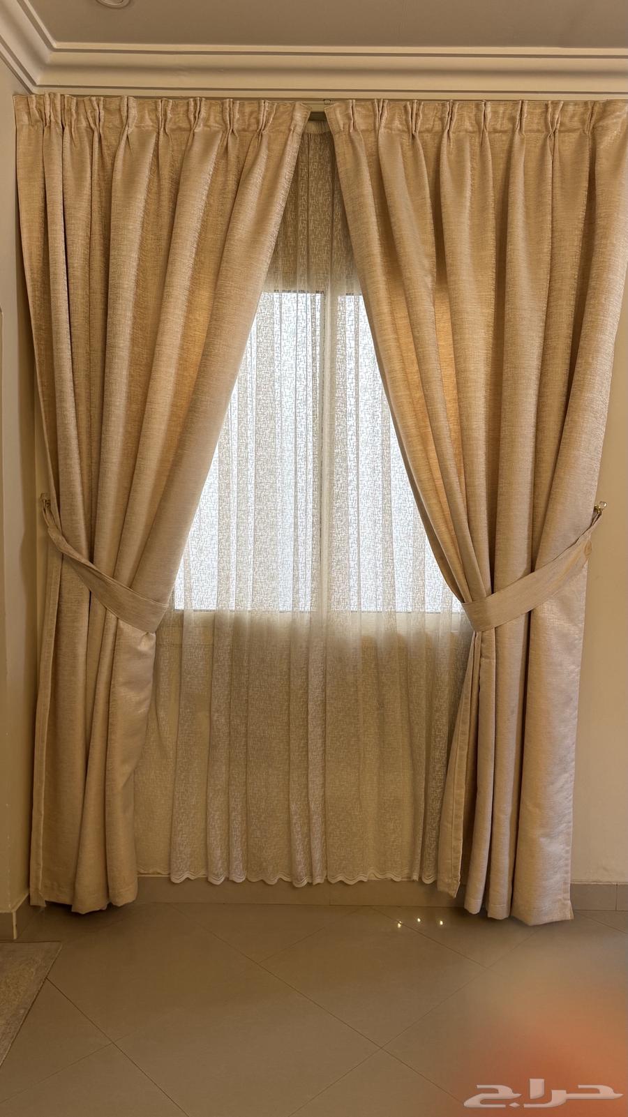 Curtain with chiffon64398353776387111