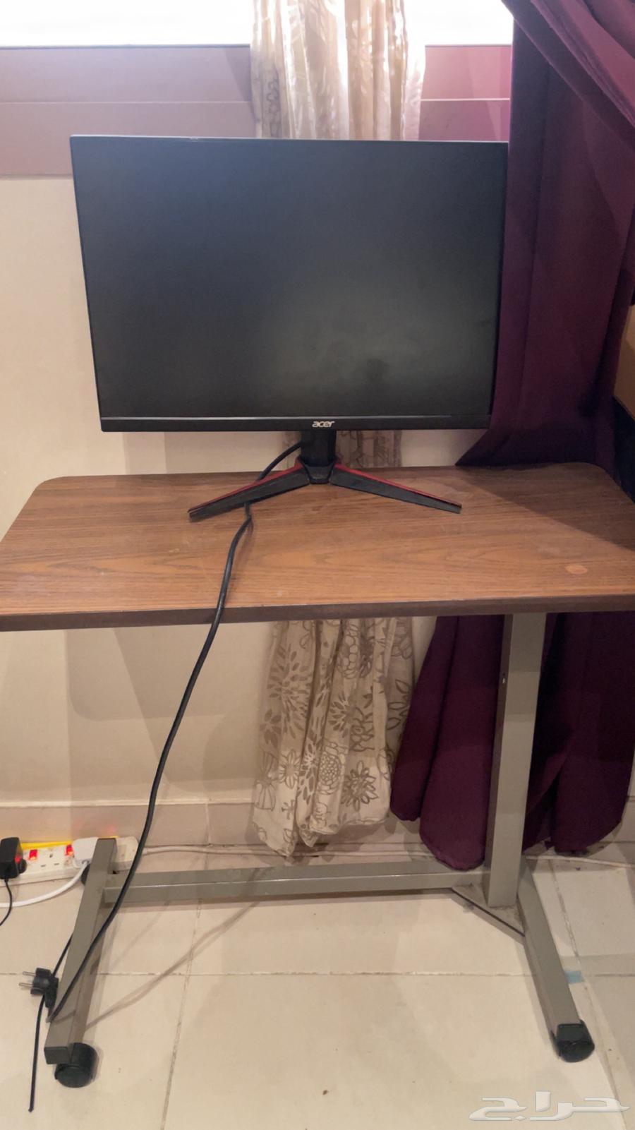 Table and Screen64401175200897110