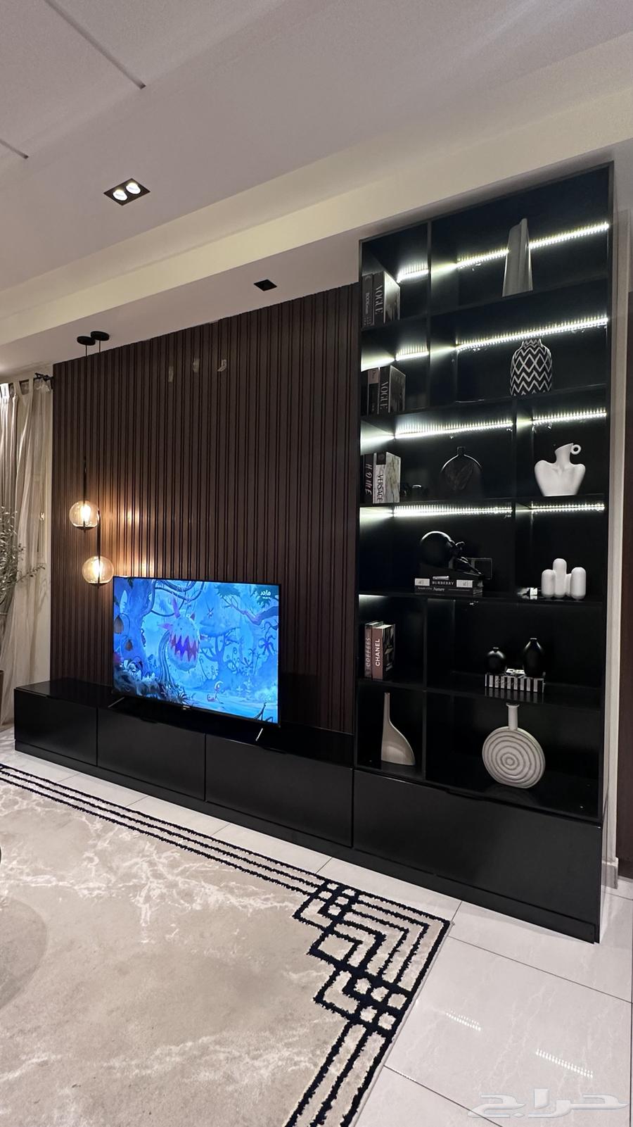 للبيع مكتبة تلفزيون64395741560321110