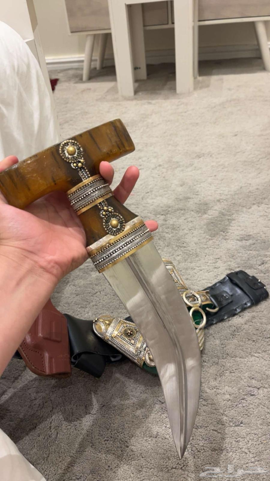 خنجر للبيع الصامل منقصر معه64398270342146111