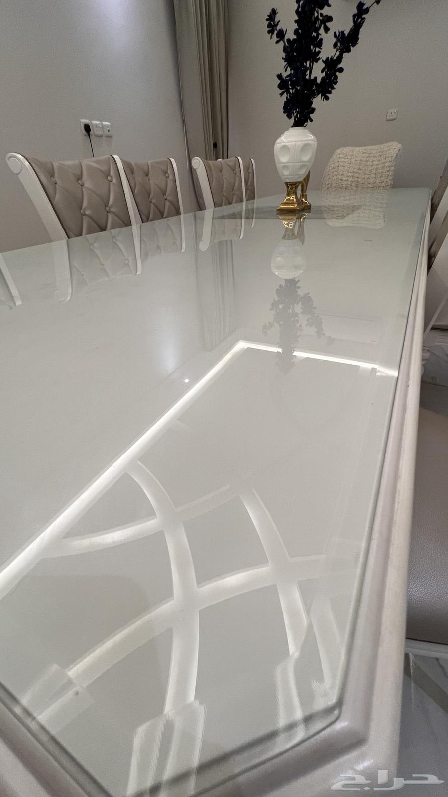 طاولة طعام فخمة64398520735619113