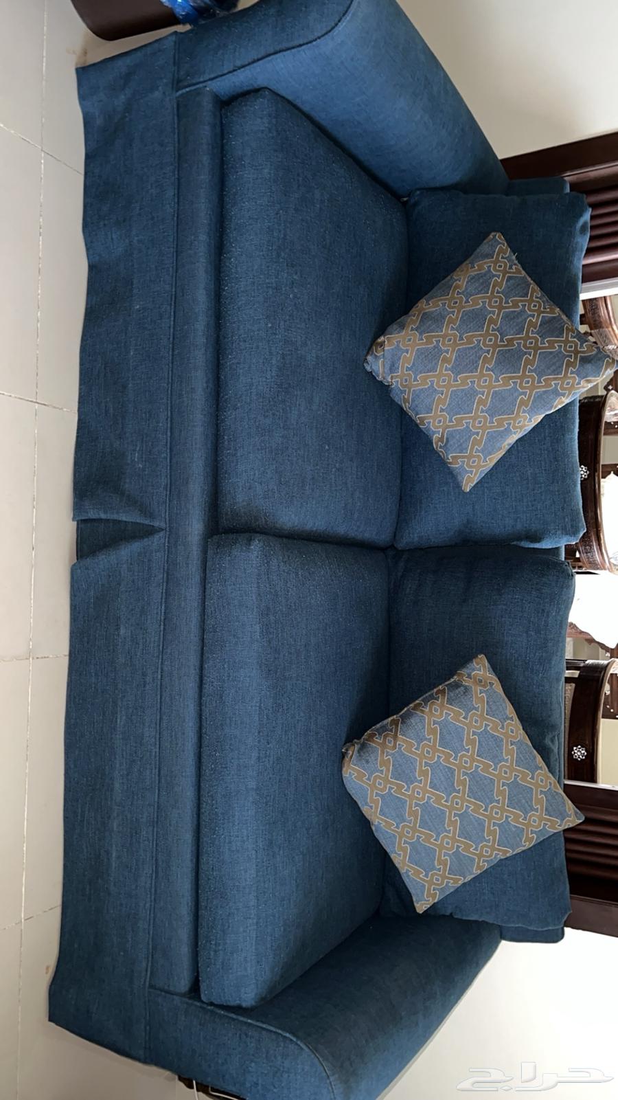 Very comfortable sofa64397130812802111