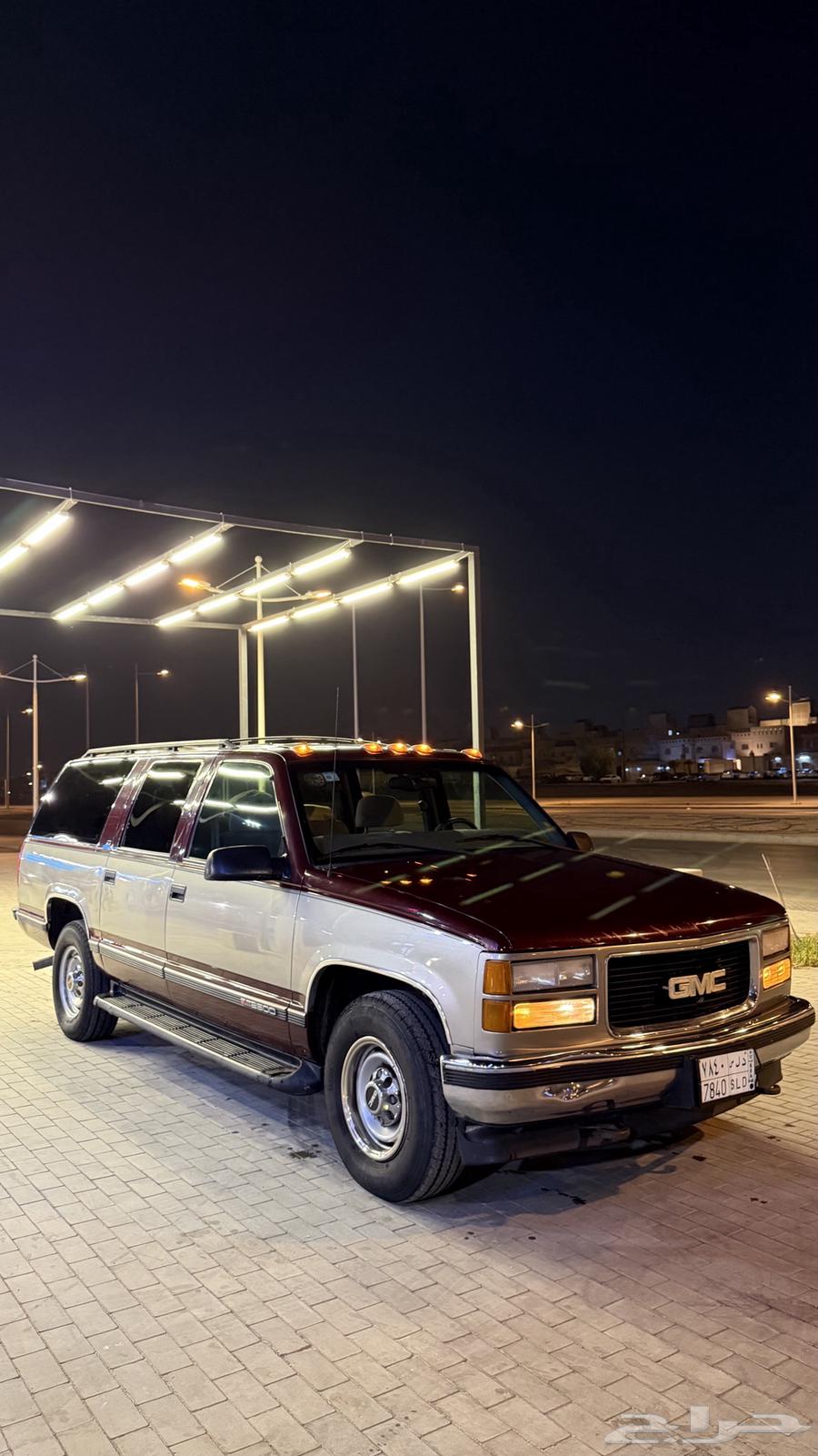 GMC Suburban 1999 low mileage63618147894659112