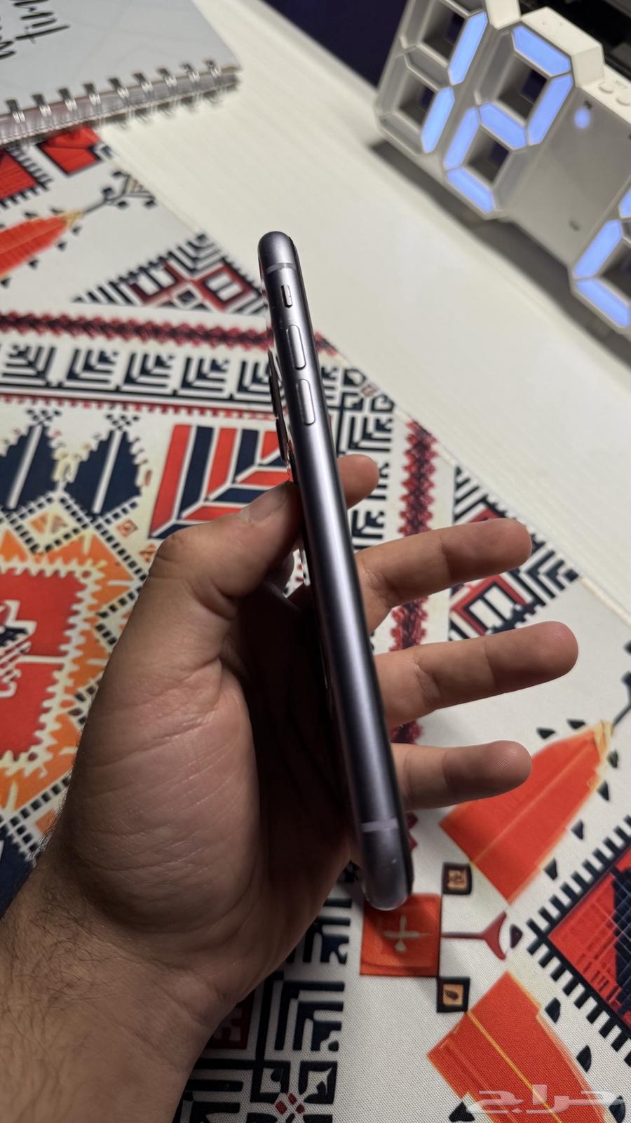 iPhone 11 in good condition64393901477506112