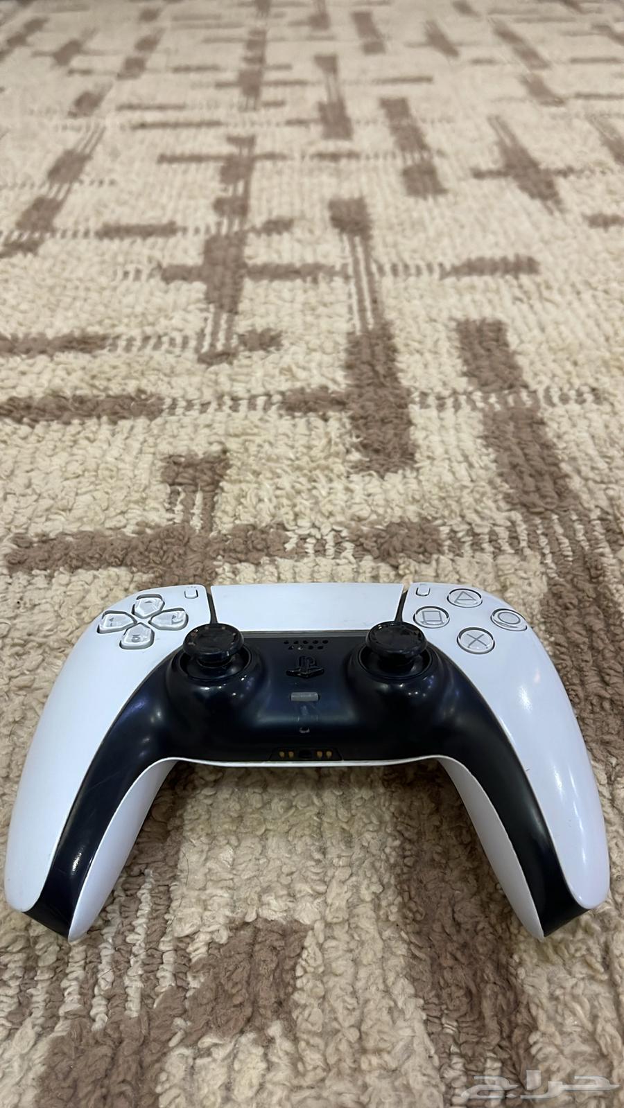 يد سوني 564392429538817110