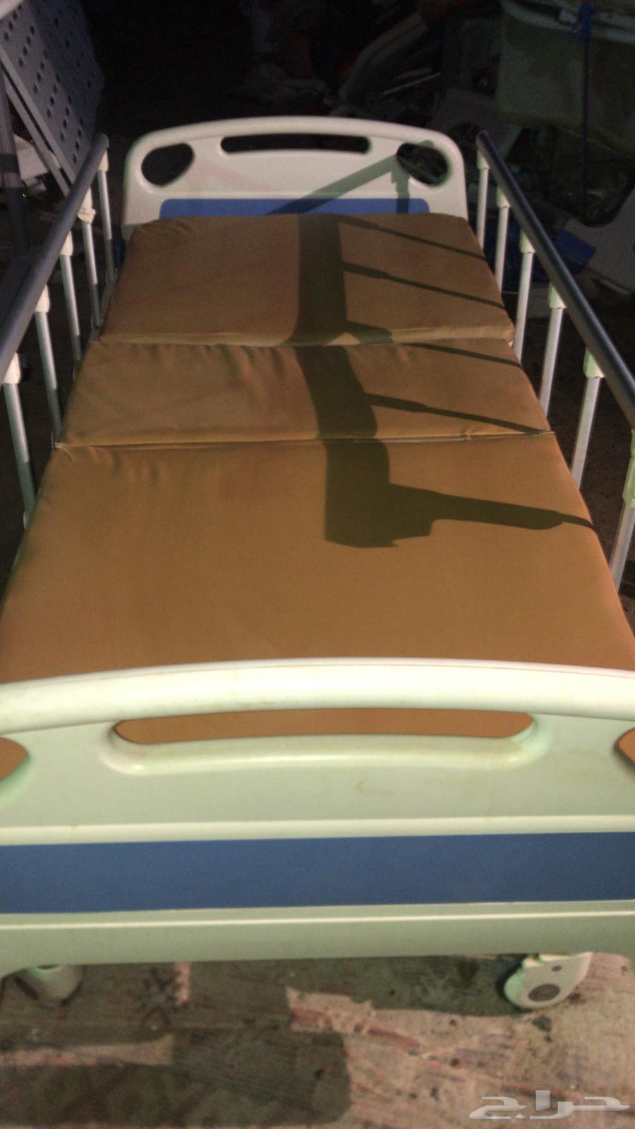 سرير طبي كهربائي سرير مستشفى كرسي كهربائي متحرك لكبار السن64371672450690111