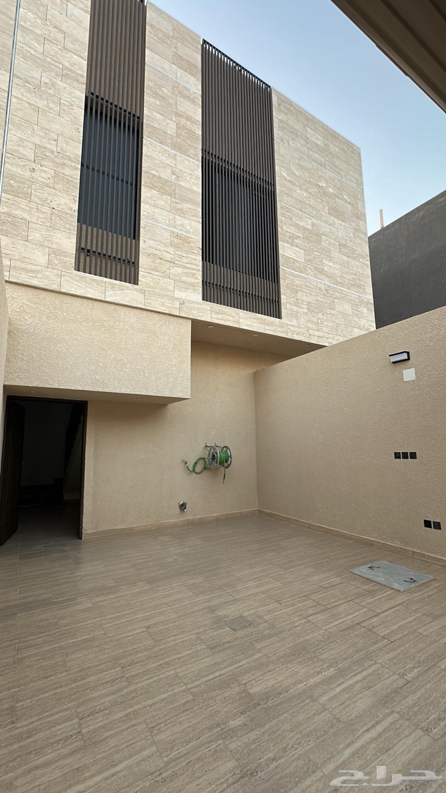 للبيع دور علوي حي عكاظ العجلان63614089899521111