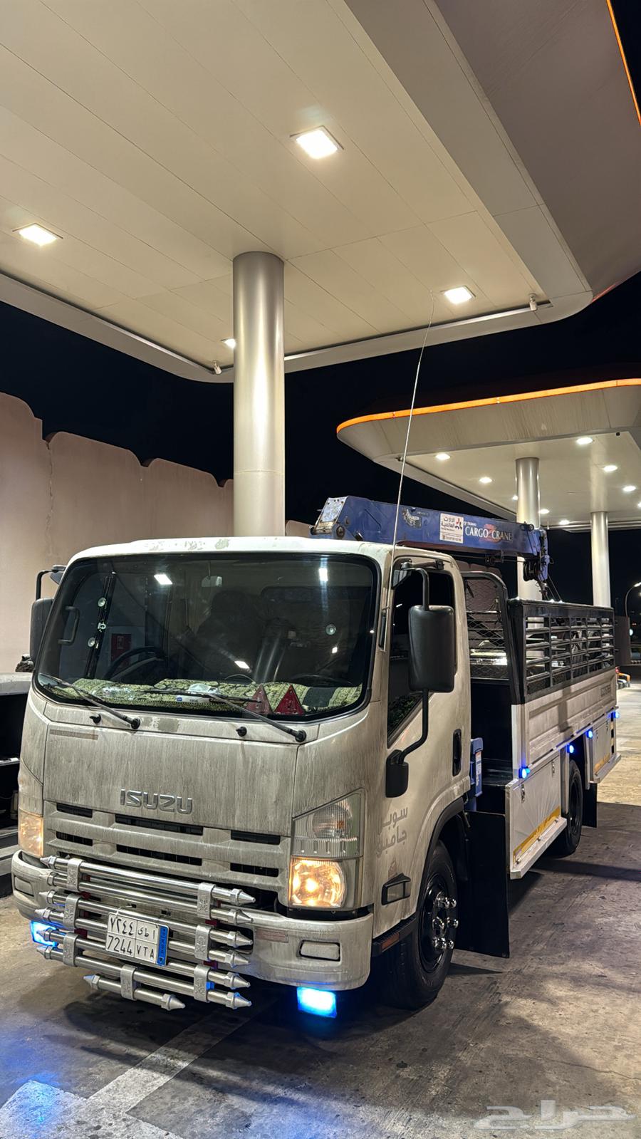 Hydraulic crane to connect all areas63617678222211110