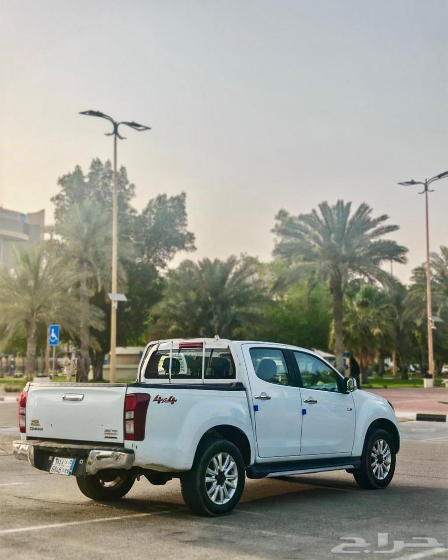 Isuzu D-Max Full Option 202064539910284803110