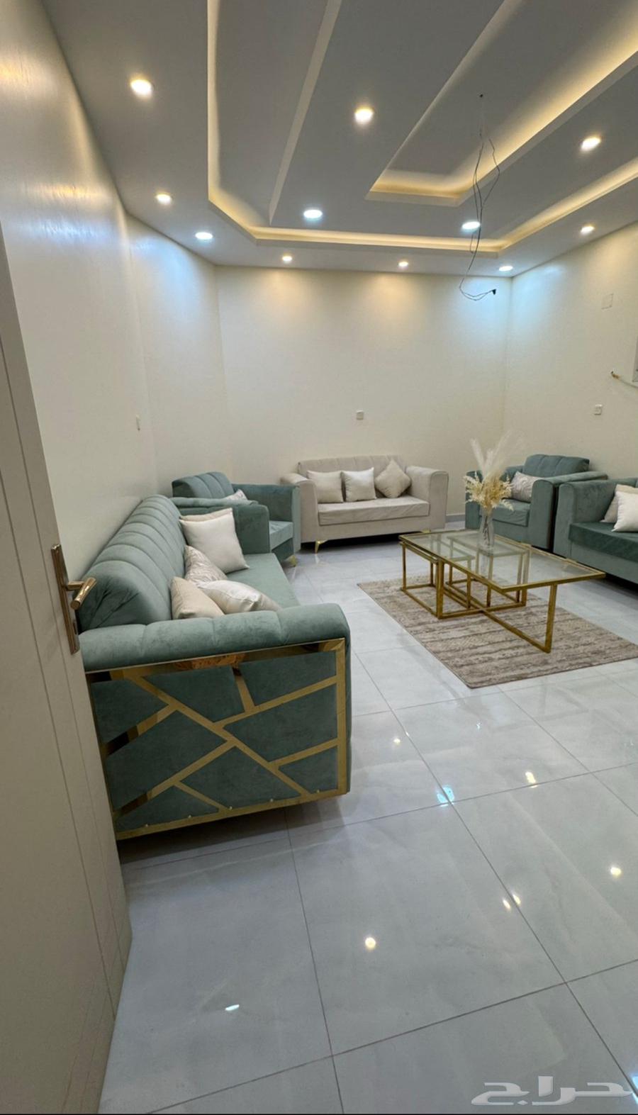 كنب نظيف وجديد للبيع64397783399555112