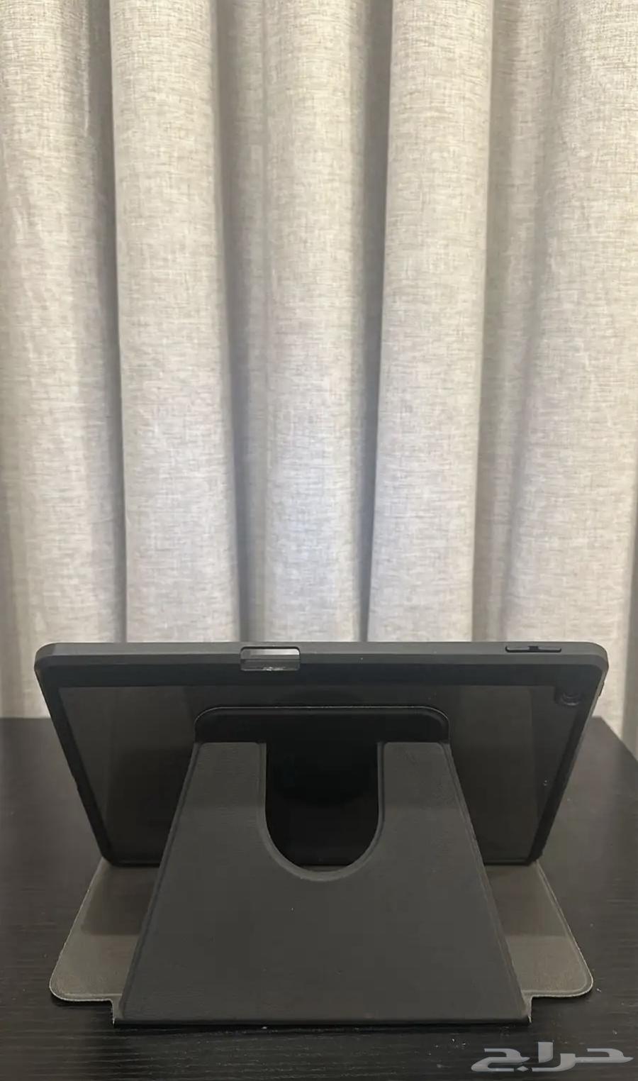 ايباد الجيل الثامن 128 للبيع64400563463427112