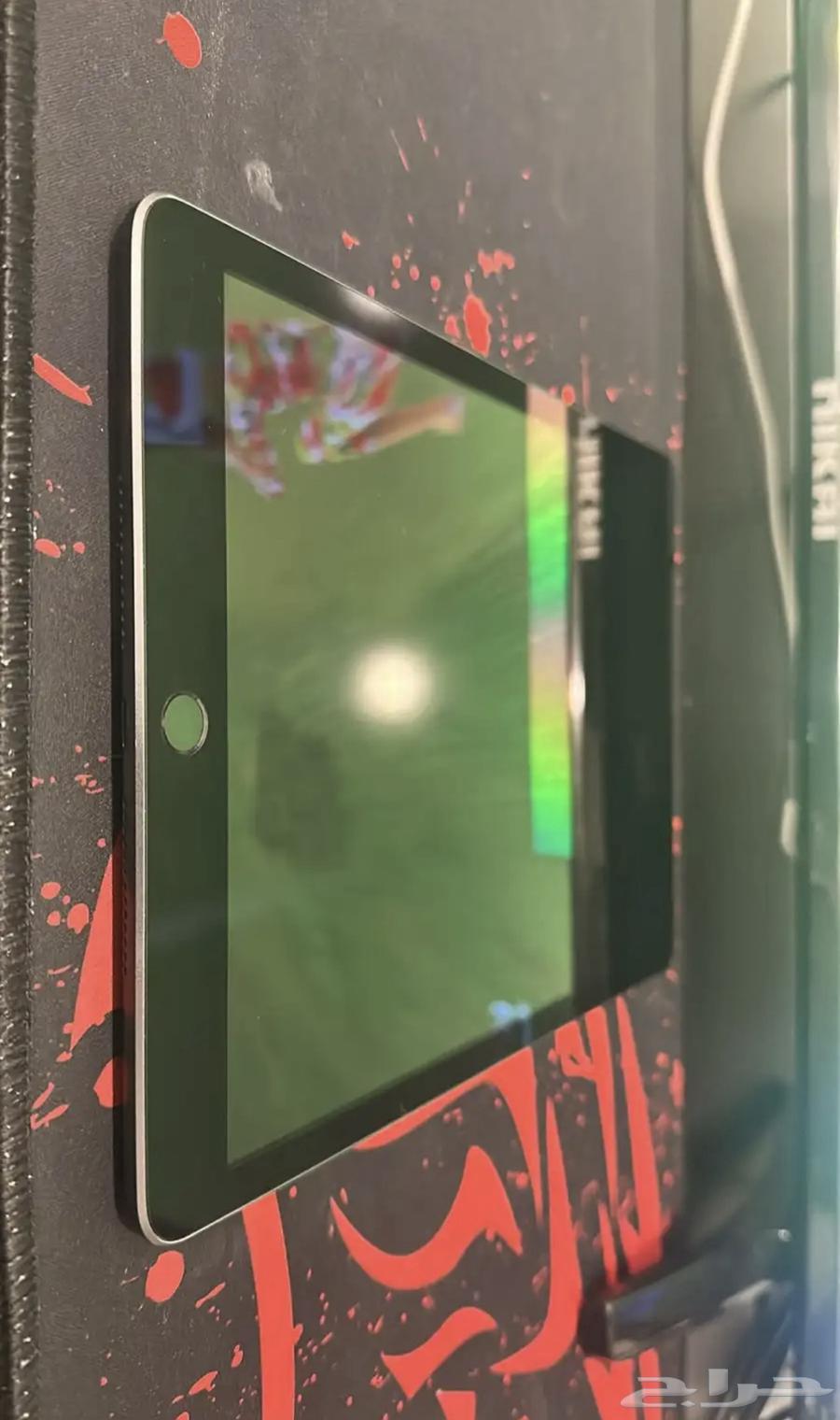 ايباد الجيل الثامن 128 للبيع64400563463427114