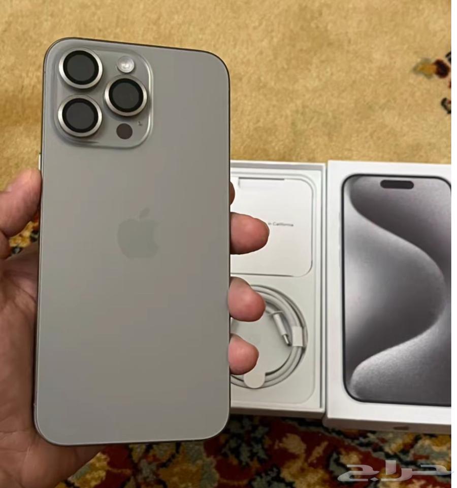 ايفوان 15 برو ماكس تيتانيوم نظيف جميع ملحقاته64397506347009111