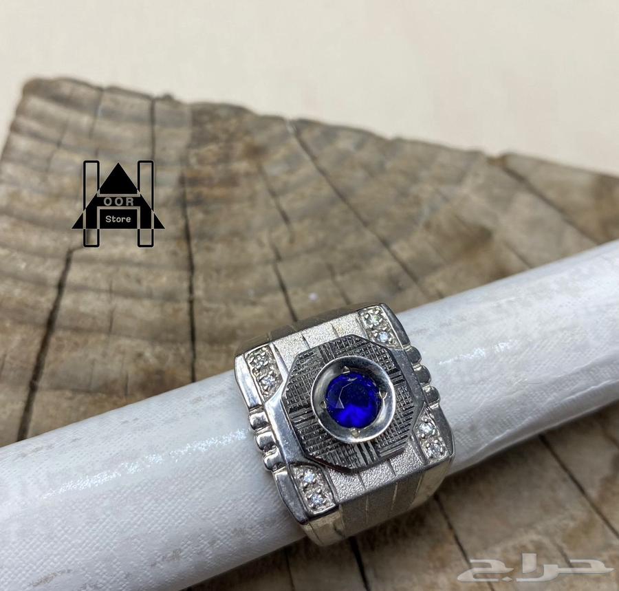خاتم فضه إيطالي راقي وفخم بفص ياقوت ازرق ومرصع بزركون64394813754753111