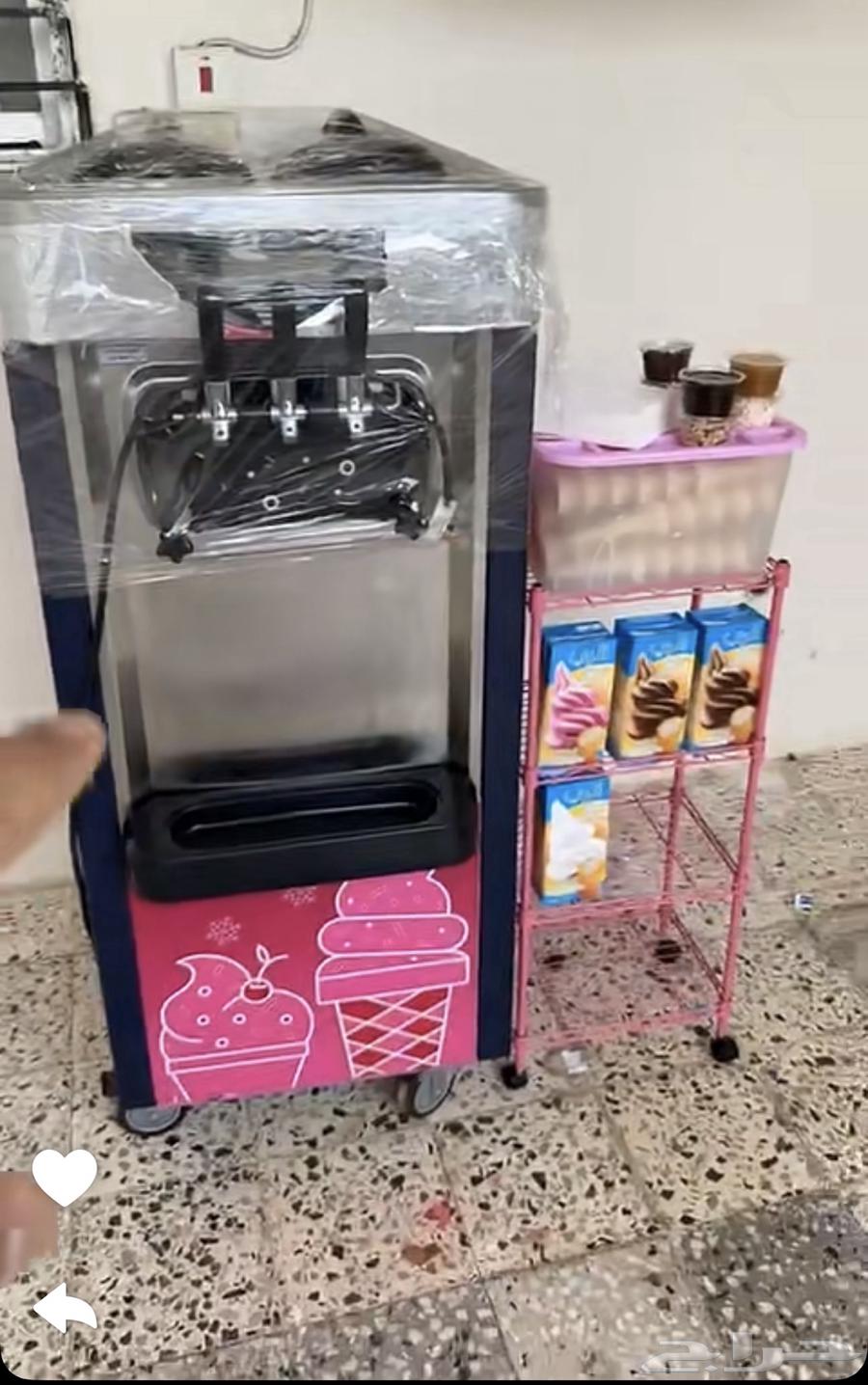 لبيع اله ايس كريم مستعلمه ونظيفه بالقصيم64545827879554113