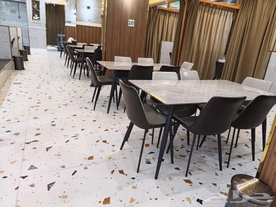 مطعم مجهز للبيع بحي طويق63614095034242111