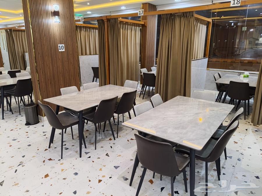 مطعم مجهز للبيع بحي طويق63614095034242112