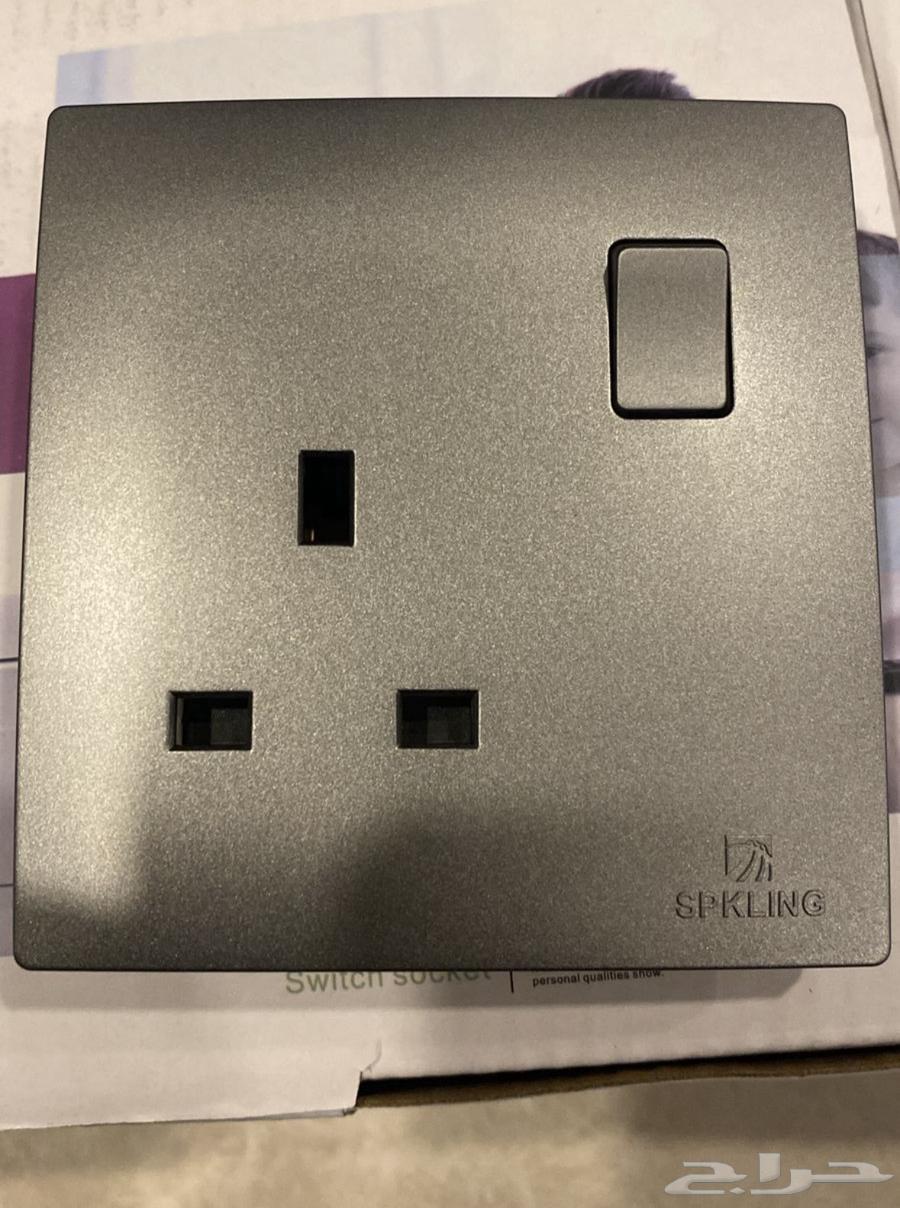 Electrical sockets64396727588610110