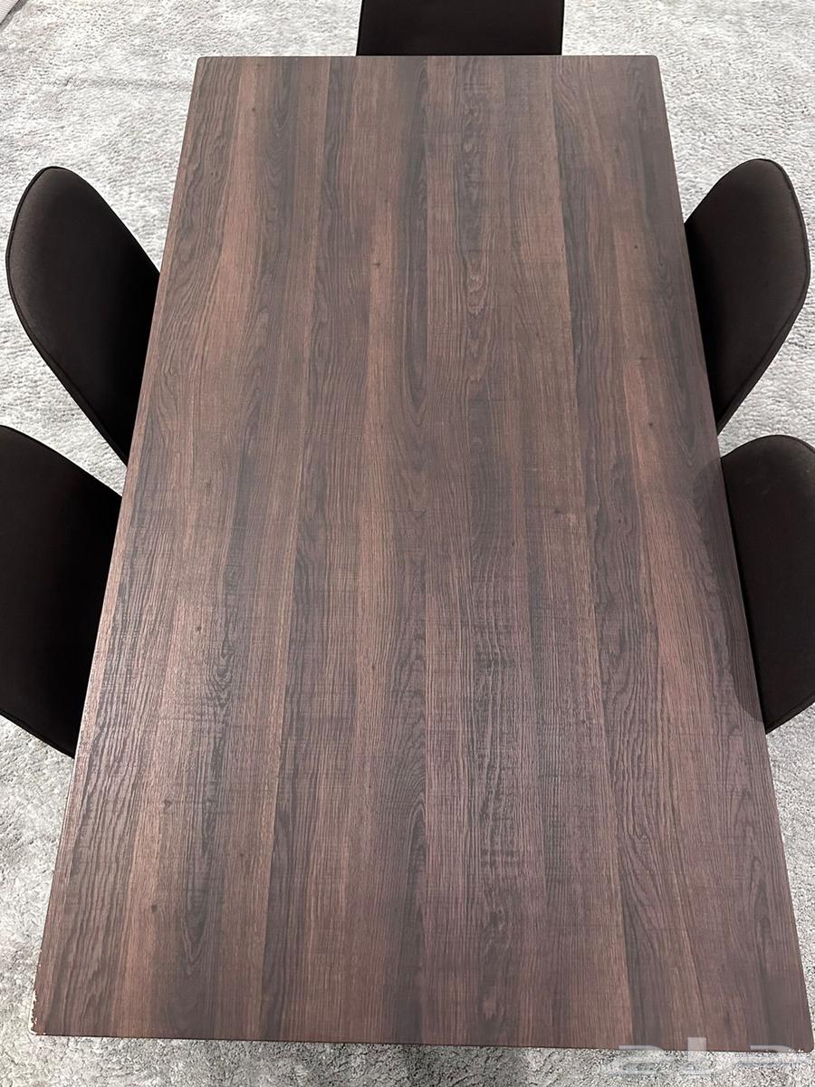 Dining table64393293942658114