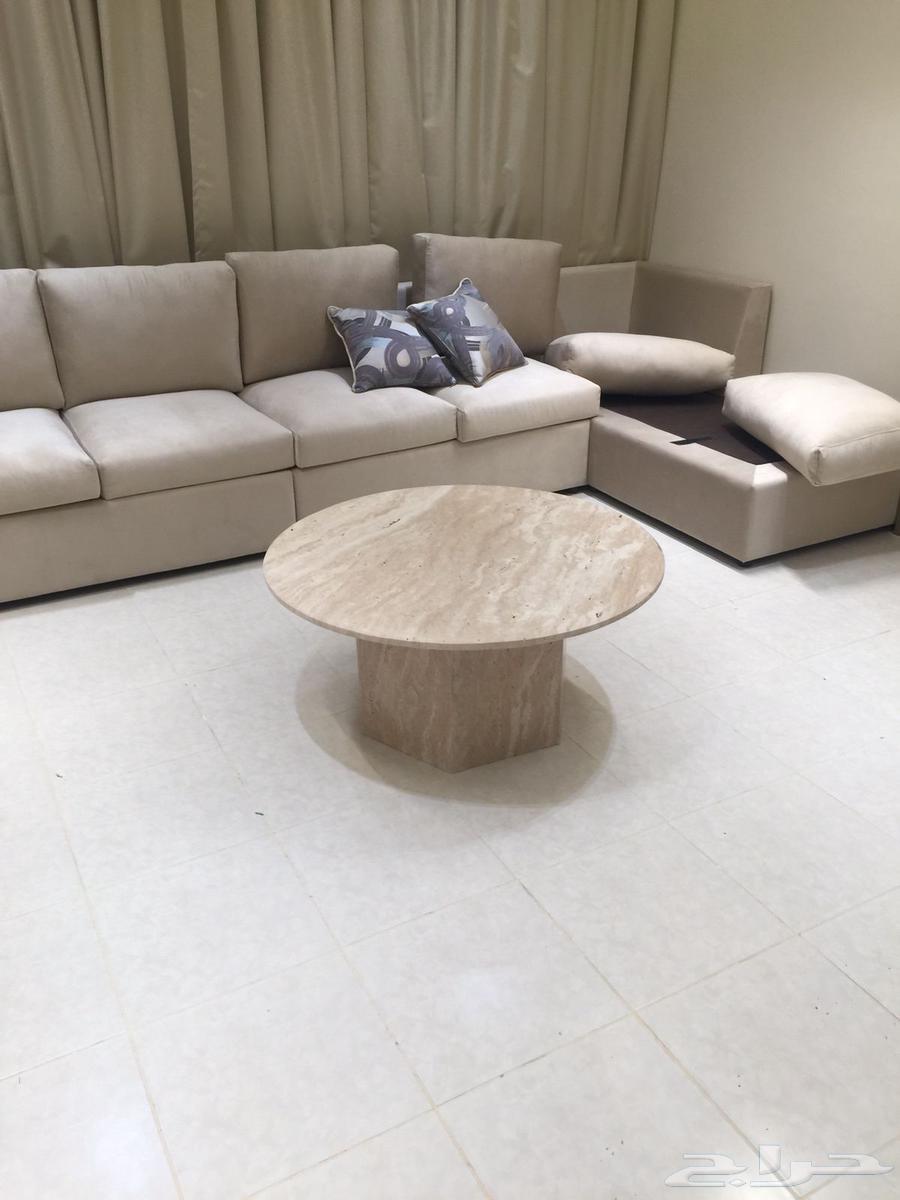 كنب شبه جديد وطاولة رخام وستارة64396686455683113