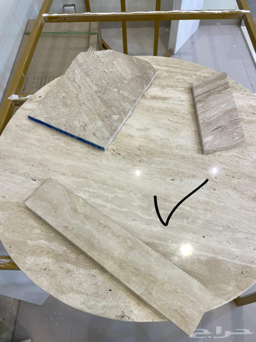 كنب شبه جديد وطاولة رخام وستارة64396686455683112