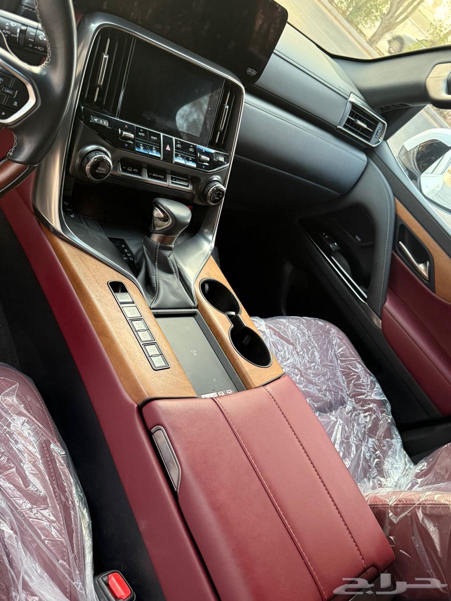 لكزس 33الف كيلو فقط64539130124163114