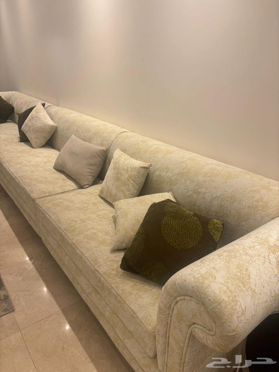 كنب نضيف جدا 6x4 ياسع 16 شخص64397436995586110