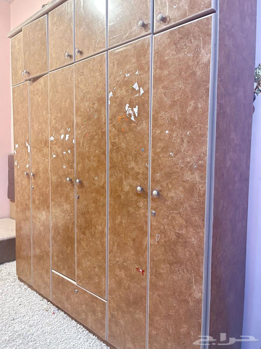 دولاب نظيف للبيع 50 ريال فقط ولفتره محدودة64397783373827111