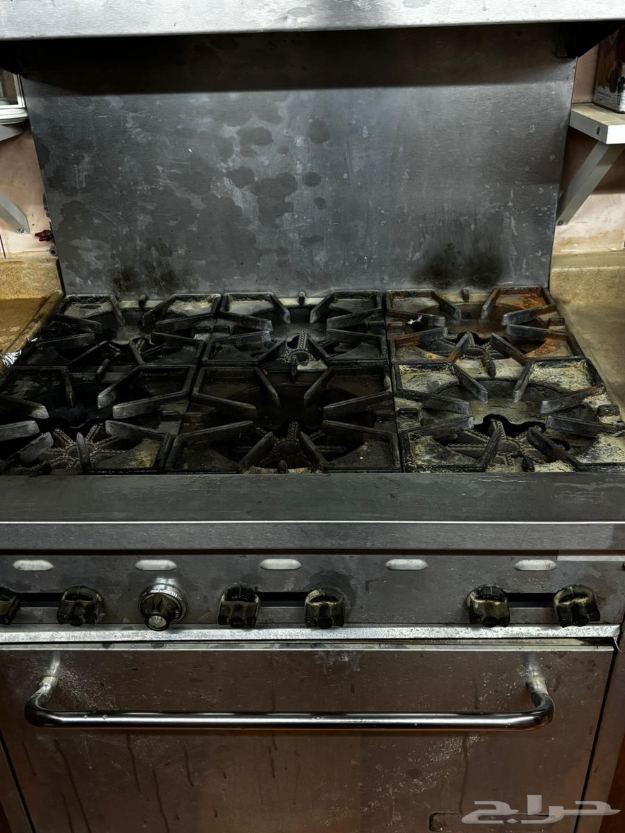 للبيع فرن وشاشه وكنب64398214985473114