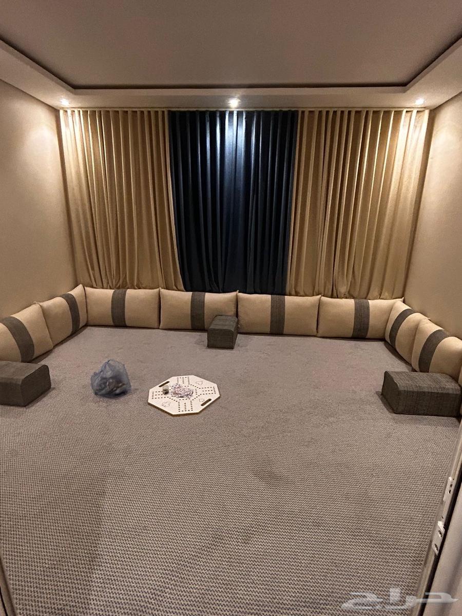 مجلس ارضي للبيع بالكامل مع الستارة ويفي64392649053697110