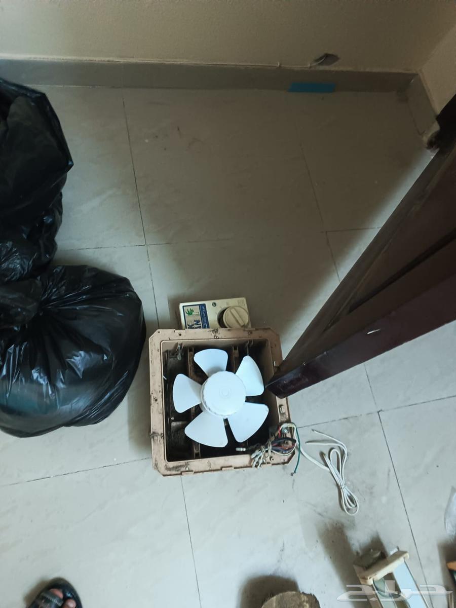 مراوح وغسالة وشفاطات وطاولة تلفزيون كبيرة مستخدمه للبيع64397130849027112