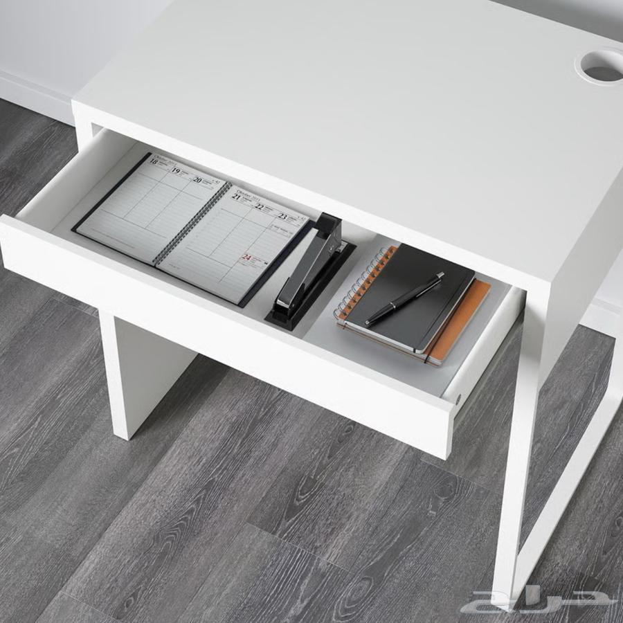 طاولة مكتب من إيكيا64397157856001111