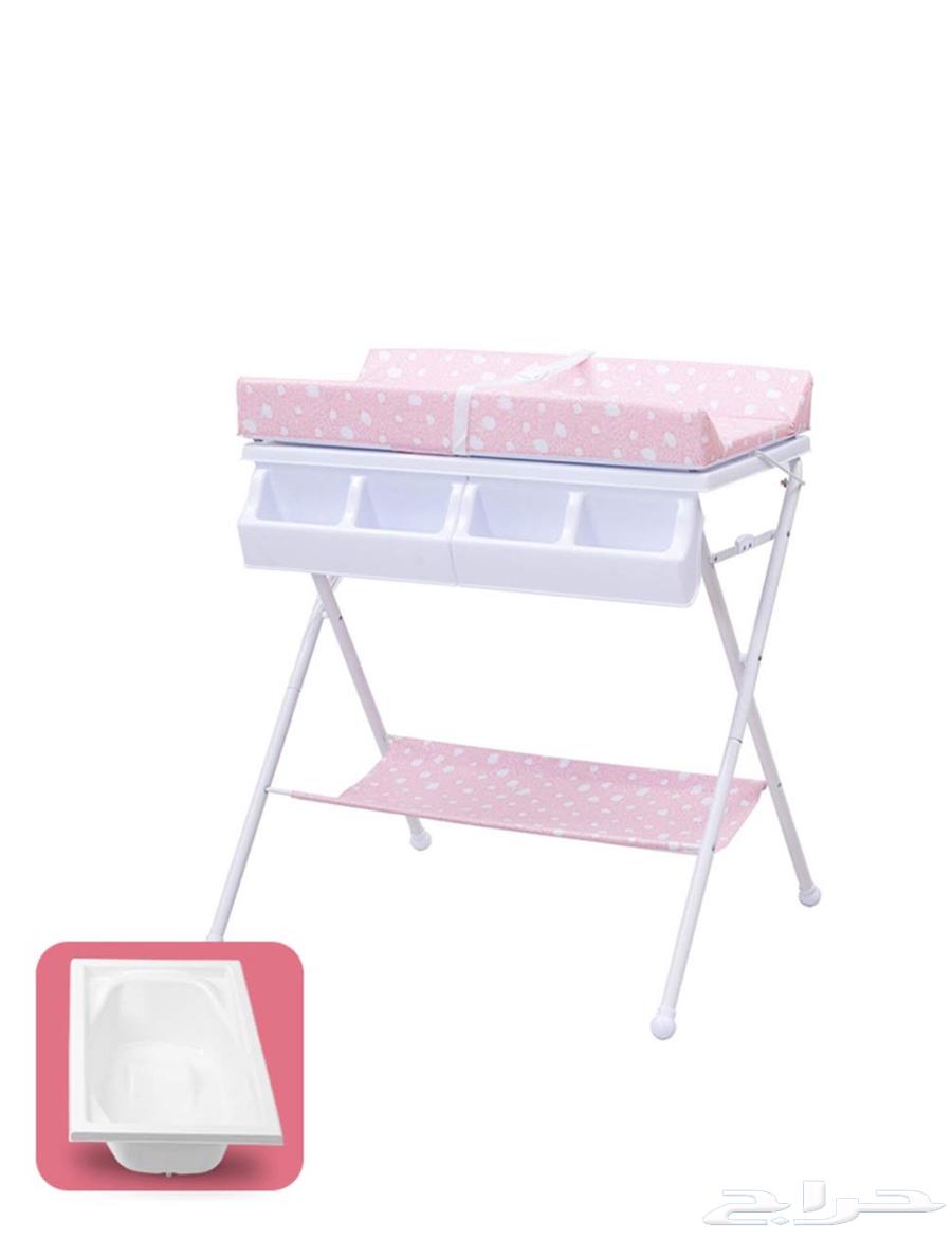 Changing table with removable mattress and storage drawers64395102550658110
