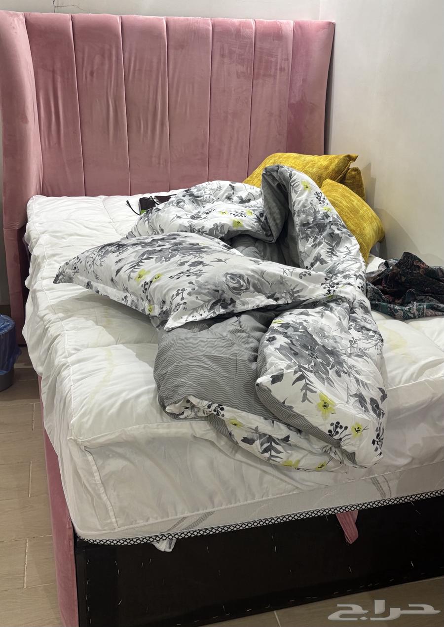 سرير و اسفنج للبيع حسب السوم64399078123905114