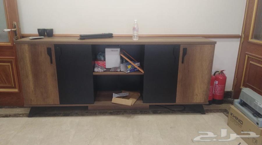 اثاث مكتبي بحاله ممتازه جدا جدا اخو الجديد64396922078849111