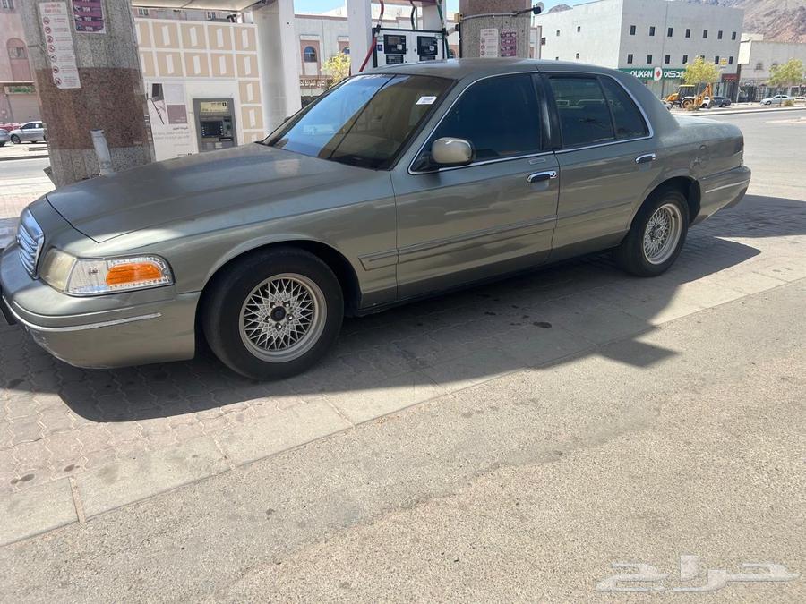 للبيع فورد فكتوريا636180736241941122