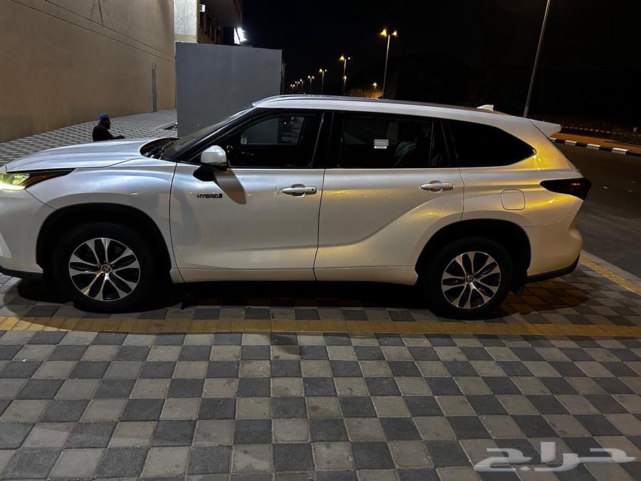 هايلاندر 2022 ممشى126الف المالك الاول سبب البيع ابغا اغير64544677939971111