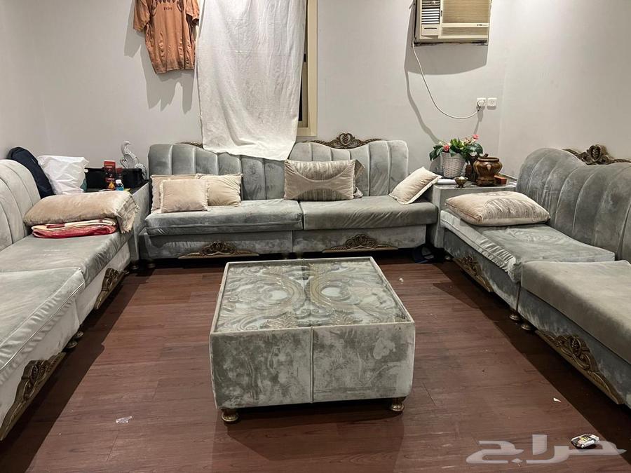 Urgently selling household furniture63619172507779112