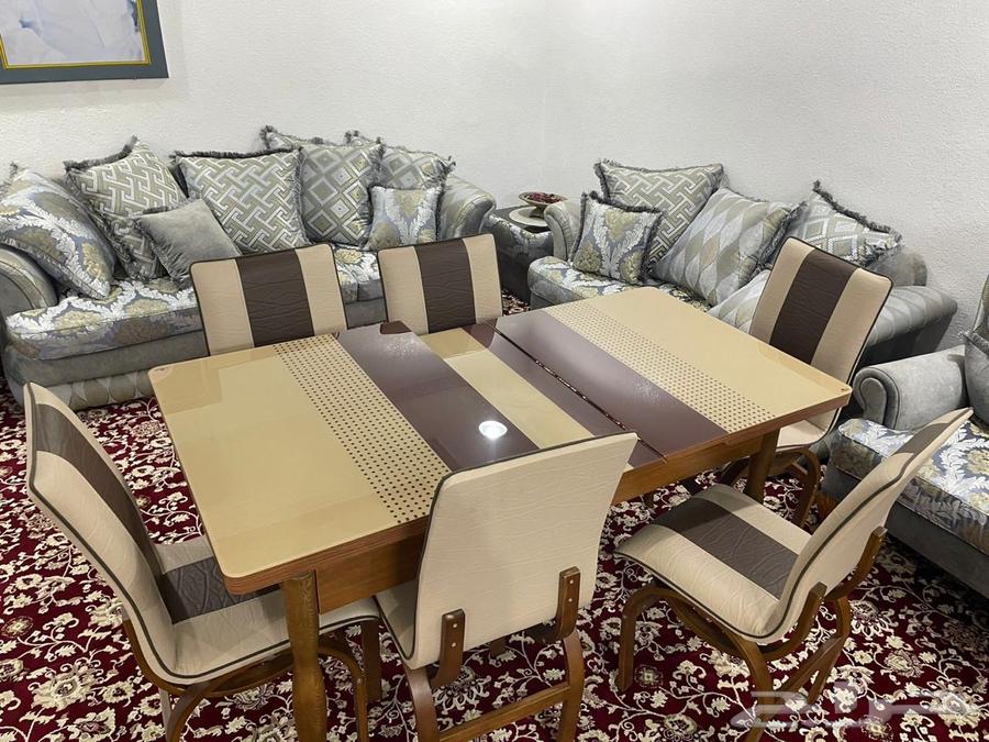 Dining table extendable with 6 chairs64393541505922111