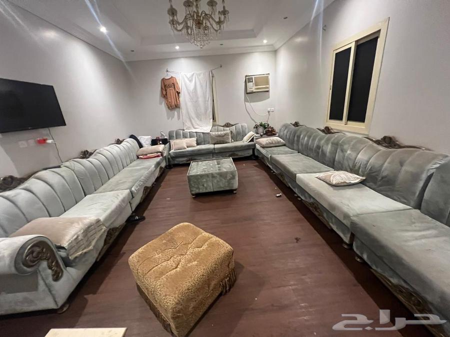 Urgently selling household furniture63619172507779111