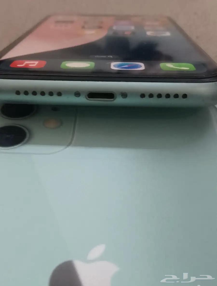 ايفون 11 نظيف64397088257410110