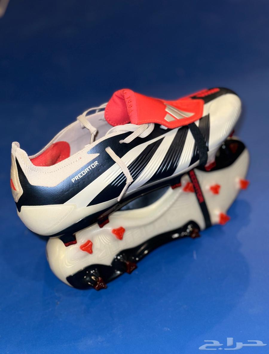 للبيع   جزمة أديداس من سلسلة Predator Accuracy مقاس  41.564393721499906113