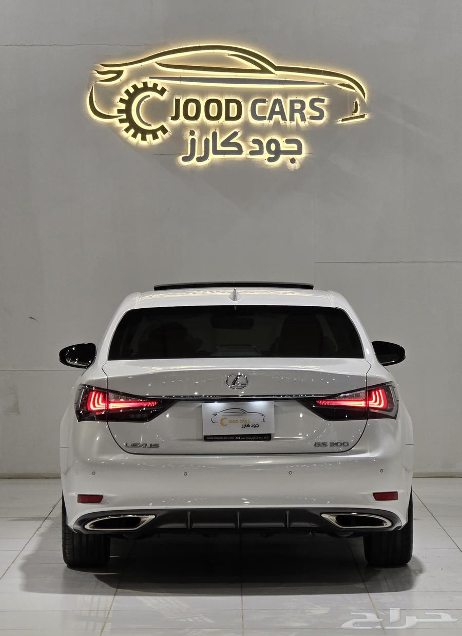 لكزس GS300 موديل 2018 بحاله الوكاله63618071566595112