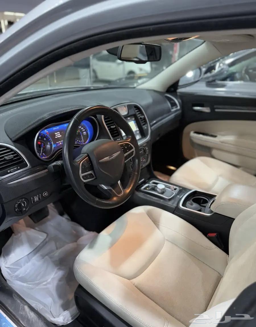 كرايزلر C300 نص فل 2021 فضي معرض(عبيد الرشيدي)64550718356866114