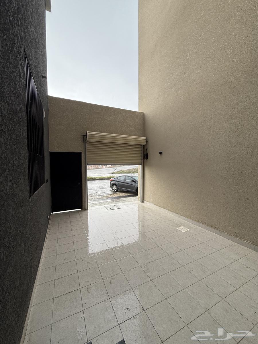 Ground and upper apartments with premium finishing and access to services in Dharah Al-Mousa63614088917633112
