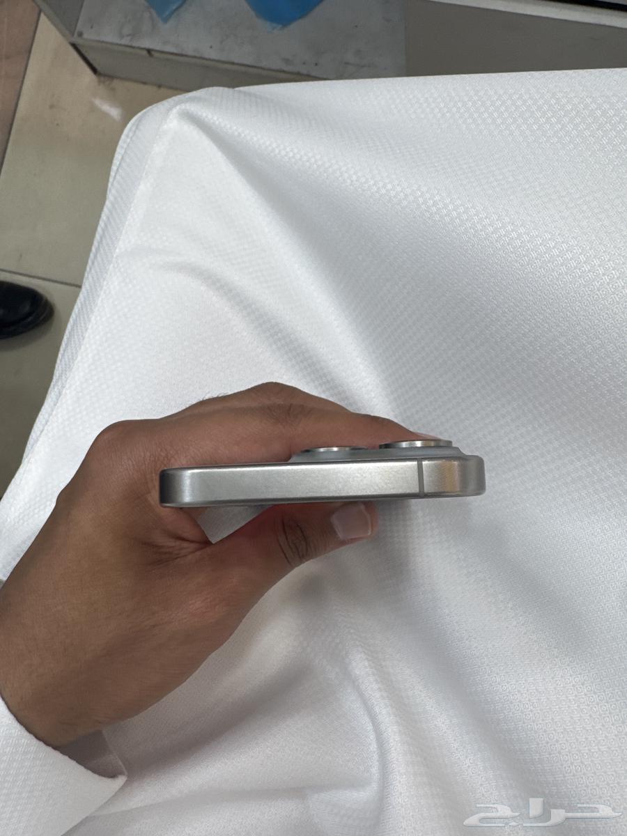 15 برو للبيع 128 قيقا مو مفتوح نظيف جدا64401035996290113