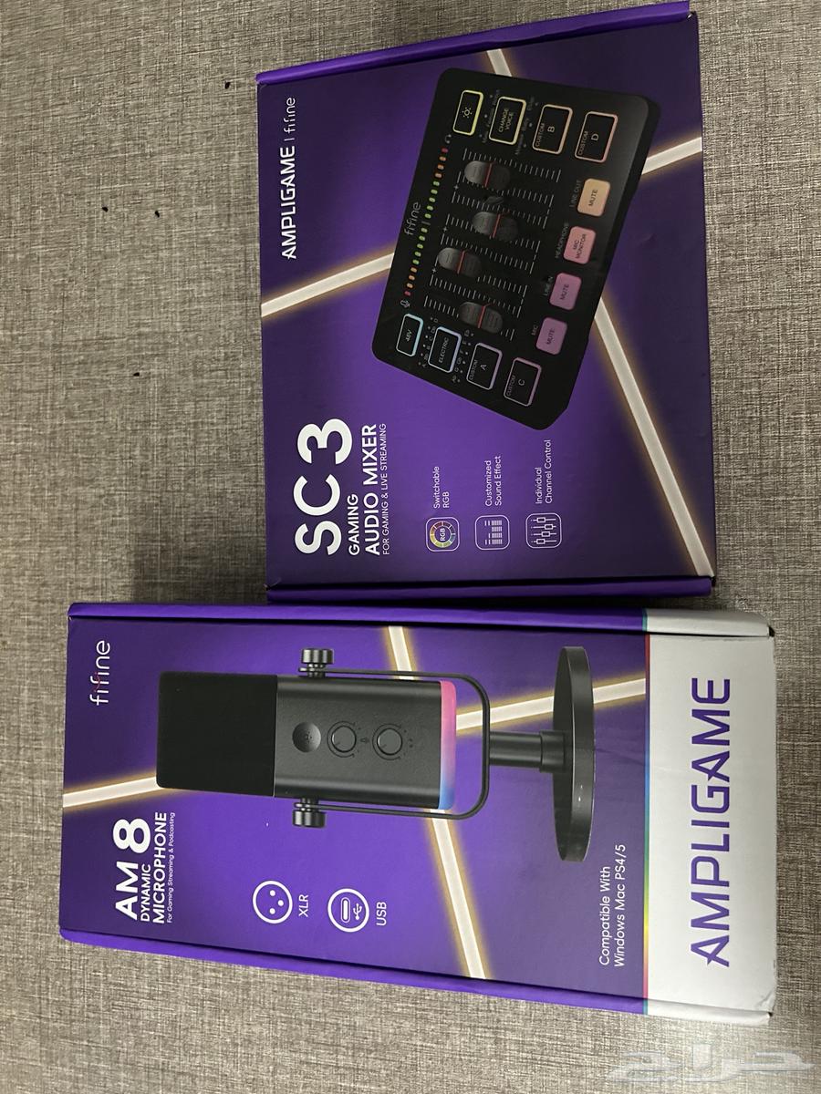 Mike and Macker from Fivine64398158753923110