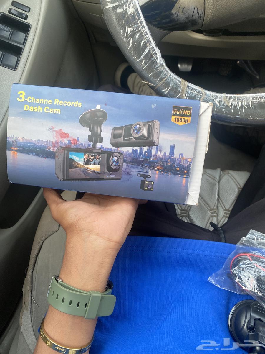 New dash camera, selling only due to urgent need64400148022915111