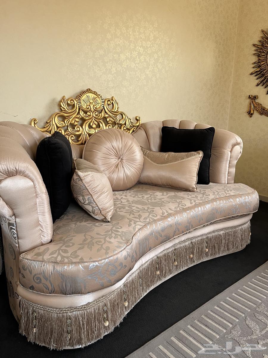 مجلس رجال متكامل للبيع بحالة جيدة64399105536385114