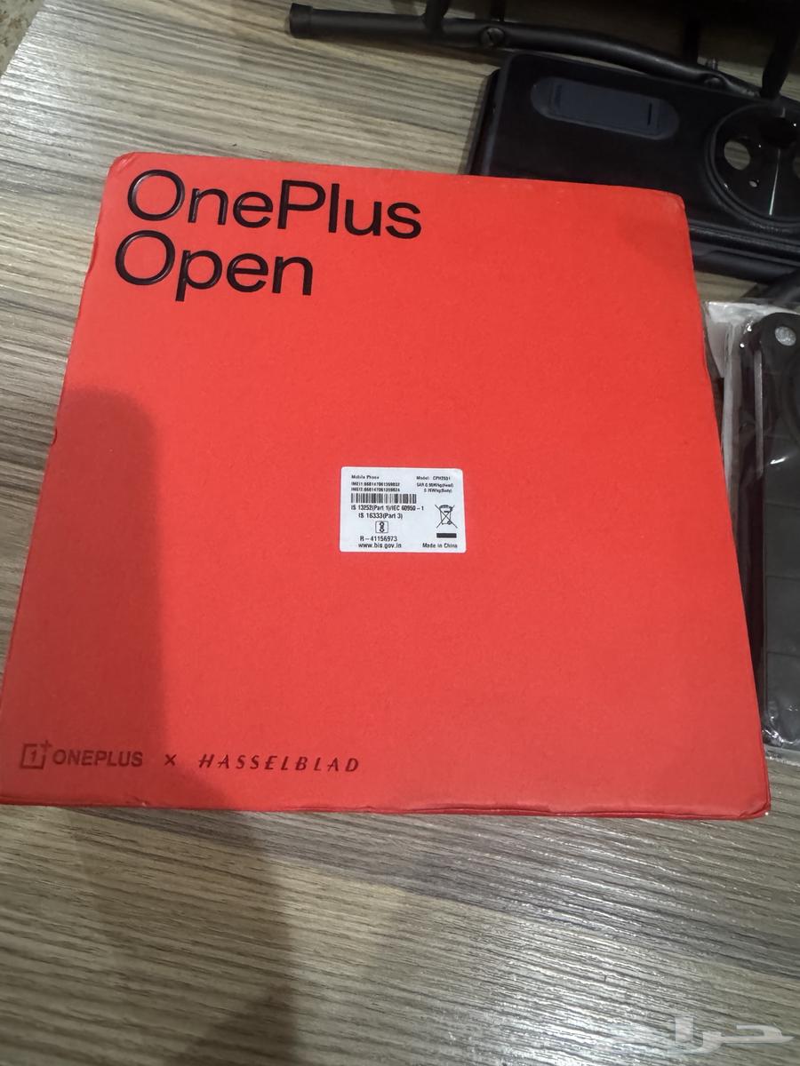 OnePlus Open foldable phone64396185111299110